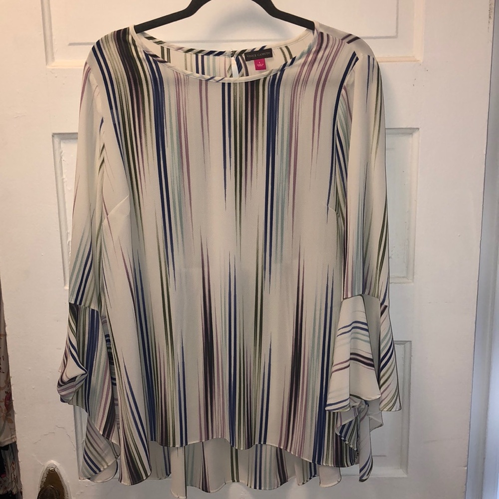 LIKE NEW Vince Camuto blouse